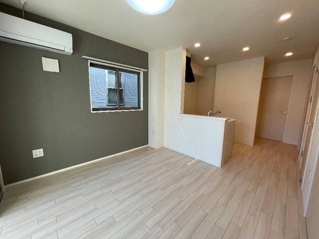 ��ʌ�����s�厚���̃A�p�[�g�̋��ԁE���r���O