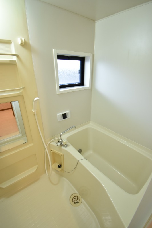 ��ʌ�����s�厚���Ԃ̃A�p�[�g�̃o�X