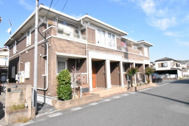 ��ʌ�����s�厚���s�̃A�p�[�g�̌����O��