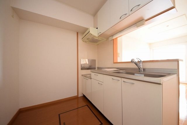 ��ʌ�����s�厚���s�̃A�p�[�g�̃L�b�`��