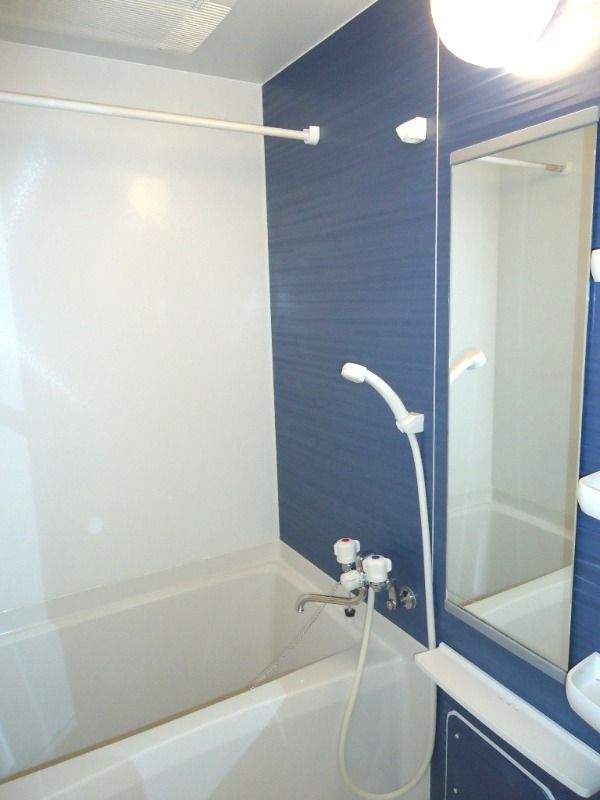 ��ʌ��������܎s������厚����O�̃}���V�����̃o�X