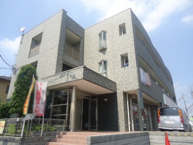 ��ʌ��������܎s������厚����O�̃}���V�����̌����O��