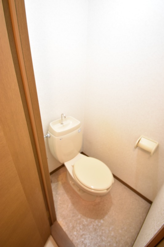 ��ʌ�����s�厚���Ԃ̃A�p�[�g�̃g�C��