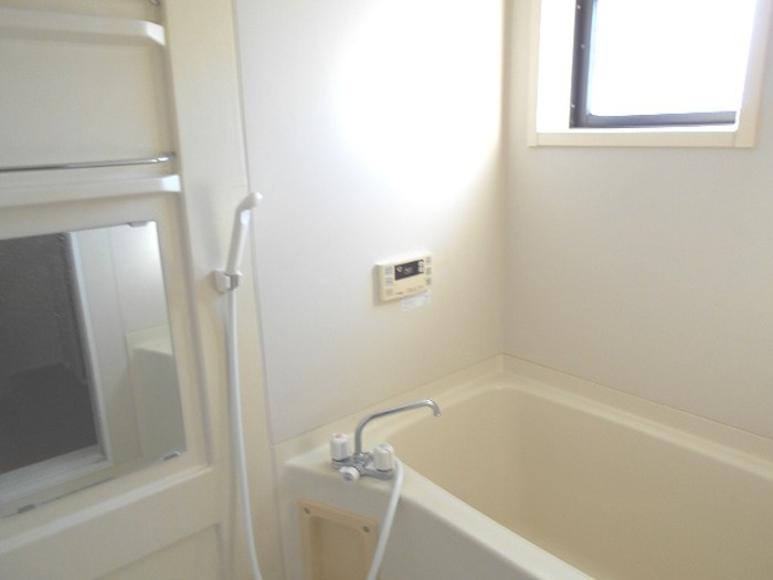 ��ʌ��������܎s�����攪���q�T���ڂ̃A�p�[�g�̃o�X