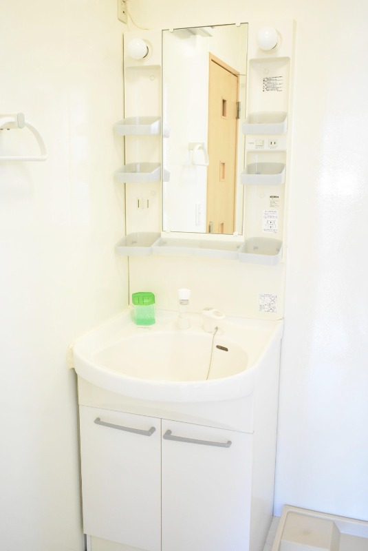 ��ʌ��������܎s�k��{�����̃A�p�[�g�̐��ʏ�