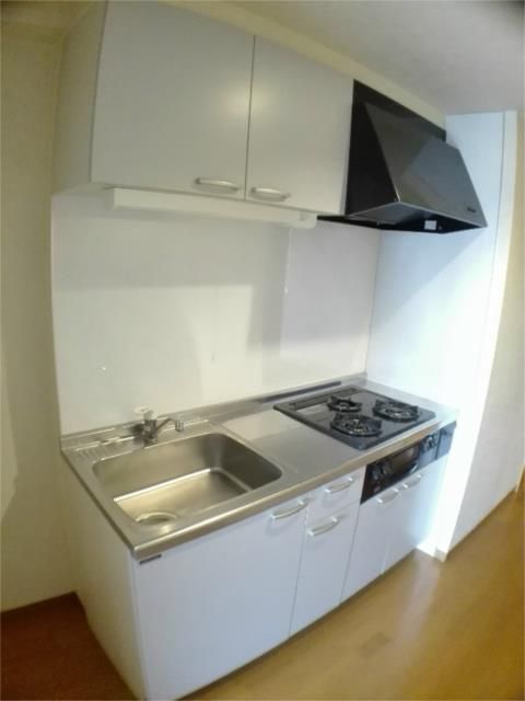 ��ʌ�����s�≺���Q���ڂ̃}���V�����̃L�b�`��