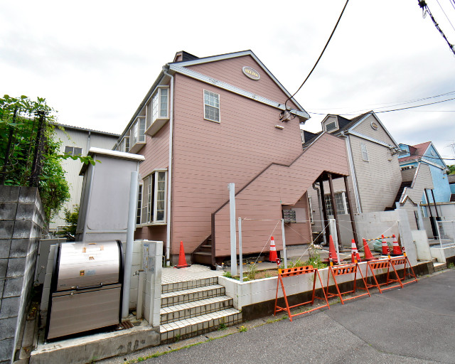 ��ʌ��������܎s��΋���q�P���ڂ̃A�p�[�g�̌����O��