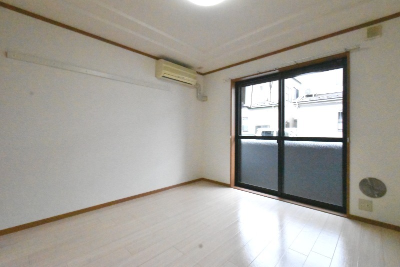 ��ʌ��z�J�s�_�����P���ڂ̃}���V�����̋����E���r���O