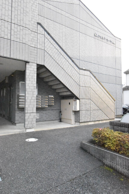 ��ʌ��z�J�s�_�����P���ڂ̃}���V�����̃G���g�����X