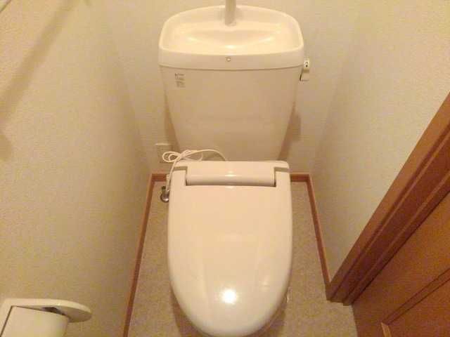 ��ʌ��z�J�s�{�{���R���ڂ̃A�p�[�g�̃g�C��