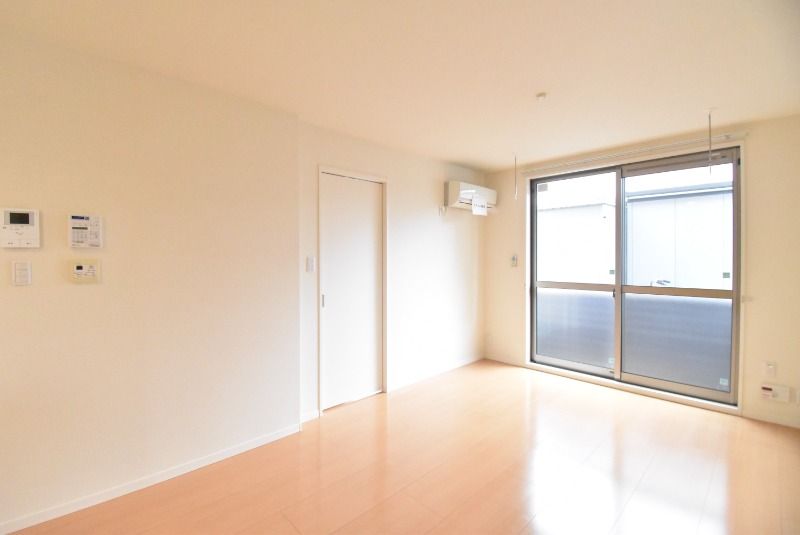 ��ʌ��������܎s��{��V�����P���ڂ̃A�p�[�g�̂��̑������E�X�y�[�X