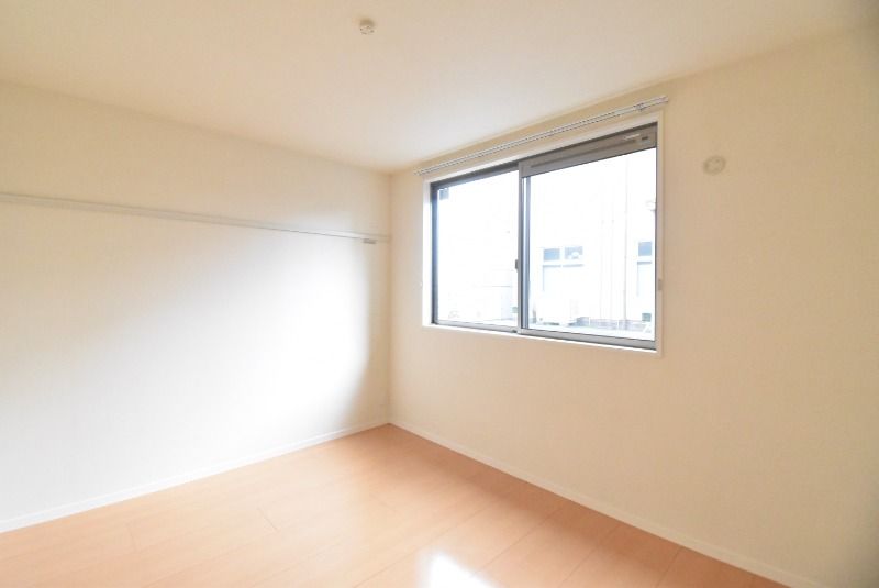 ��ʌ��������܎s��{��V�����P���ڂ̃A�p�[�g�̐Q��