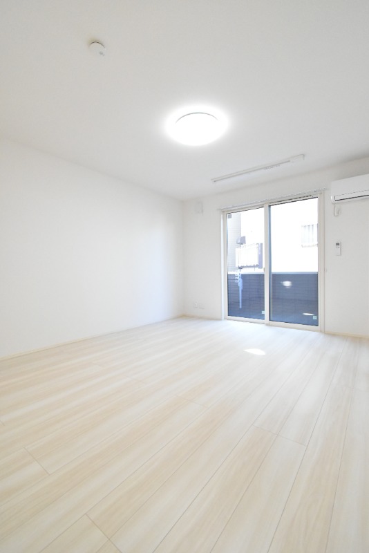 ��ʌ��������܎s�����擌��{�S���ڂ̃A�p�[�g�̋��ԁE���r���O