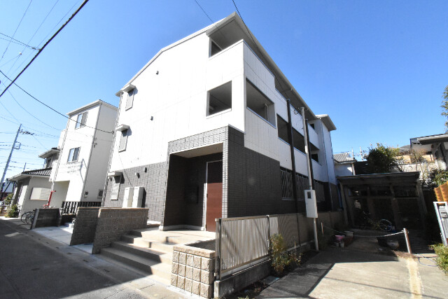 ��ʌ��������܎s�����擌��{�S���ڂ̃A�p�[�g�̌����O��