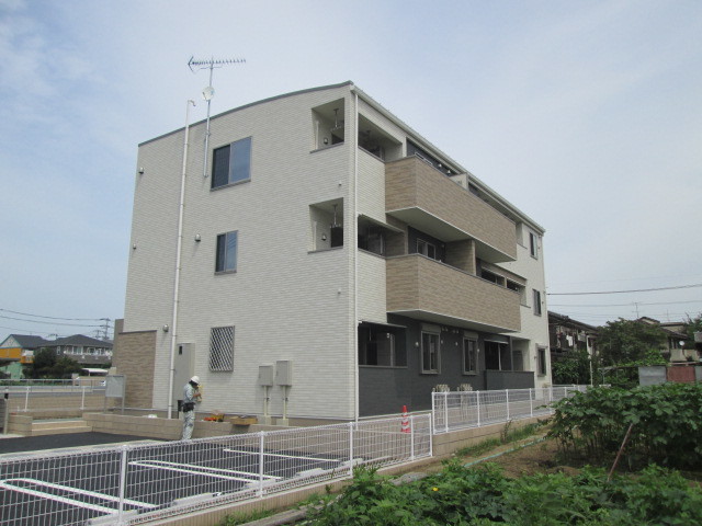 ��ʌ��������܎s����厚�w��̃A�p�[�g�̌����O��