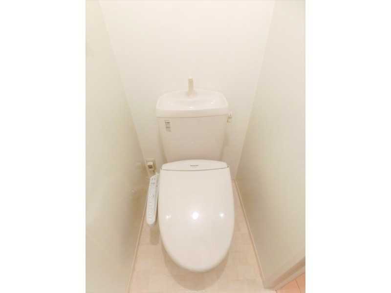 ��ʌ������s�����R���ڂ̃A�p�[�g�̃g�C��