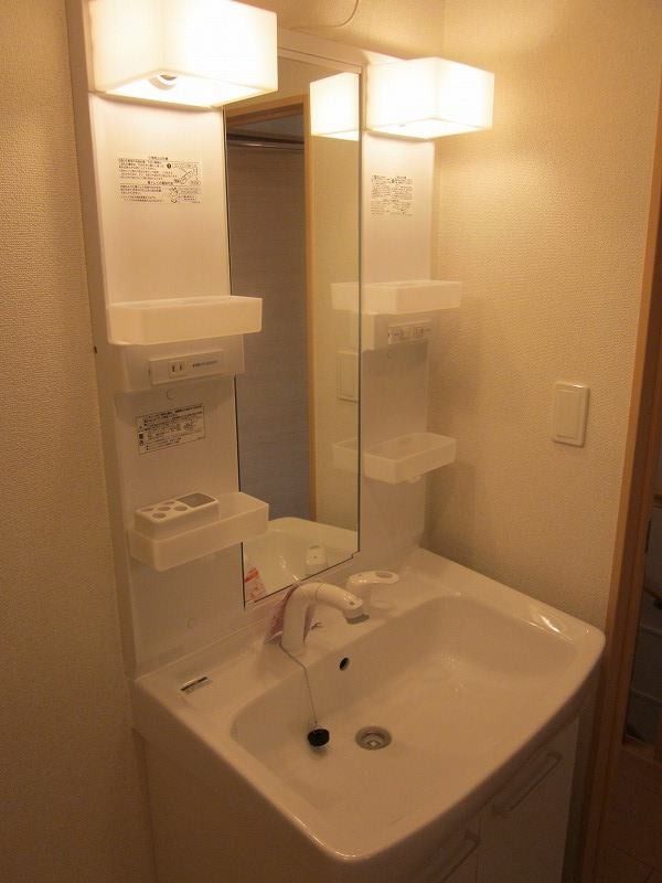 ��ʌ��@�c�s����P���ڂ̃A�p�[�g�̐��ʏ�