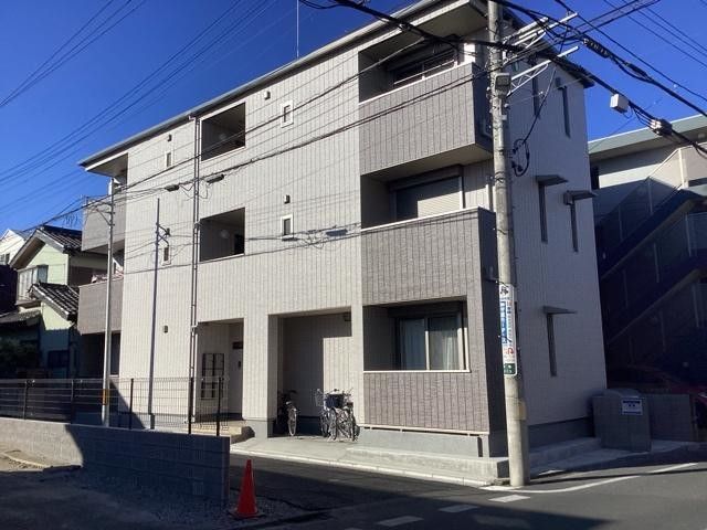 ��ʌ��������܎s�Y�a��ݒ��Q����13-1�̃A�p�[�g�̌����O��