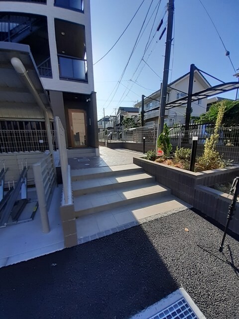 ��ʌ��������܎s����O���U���ڂ̃A�p�[�g�̃G���g�����X