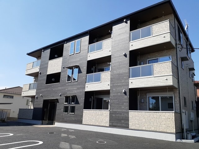 ��ʌ�����s�厚���s�̃A�p�[�g�̌����O��