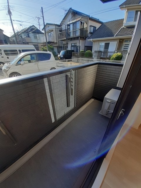 ��ʌ��������܎s����O���U���ڂ̃A�p�[�g�̃o���R�j�[