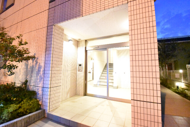 ��ʌ��������܎s�΋�厚����c�̃}���V�����̃G���g�����X