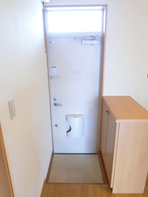 ��ʌ��@�c�s���R���ڂ̃A�p�[�g�̌���