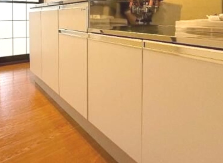 ��ʌ��������܎s�����擌��{�T���ڂ̃A�p�[�g�̂��̑��ݔ�