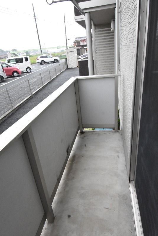 ��ʌ��������܎s����厚����{���̃A�p�[�g�̃o���R�j�[