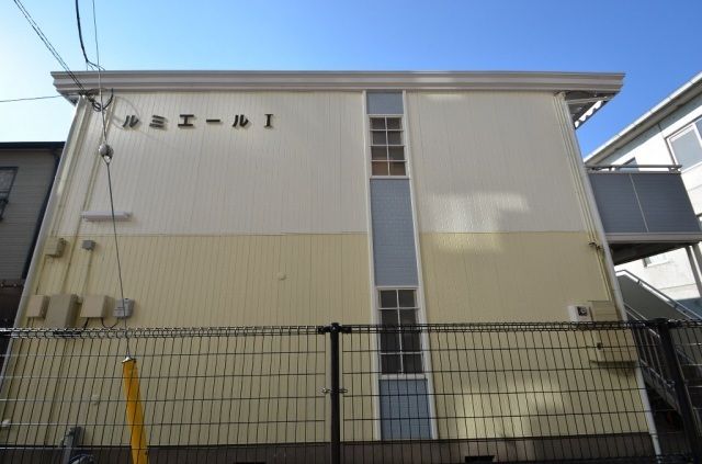 ��ʌ��������܎s��{��x�̓����P����234-1�̃A�p�[�g�̌����O��