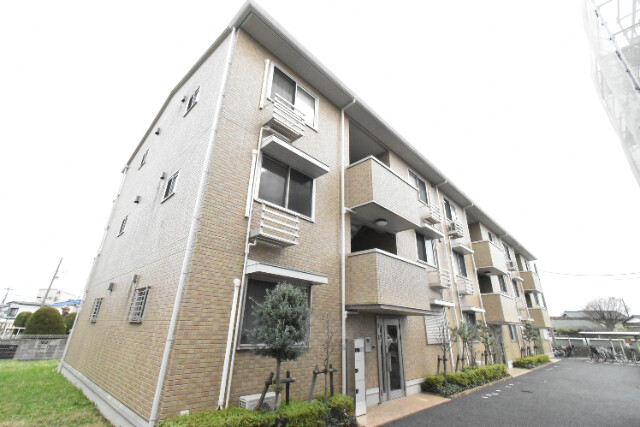 ��ʌ��z�J�s�����������̃A�p�[�g�̌����O��