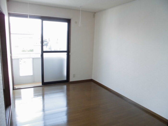 ��ʌ��z�J�s�����R���ڂ̃A�p�[�g�̂��̑������E�X�y�[�X