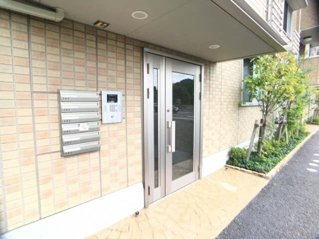 ��ʌ��z�J�s�����������̃A�p�[�g�̃G���g�����X