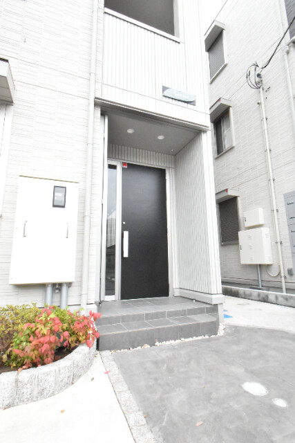 ��ʌ��������܎s�΋�����T���ڂ̃A�p�[�g�̃G���g�����X