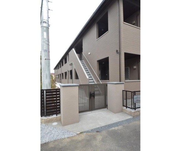 ��ʌ�����s���{���P���ڂ̃A�p�[�g�̃G���g�����X