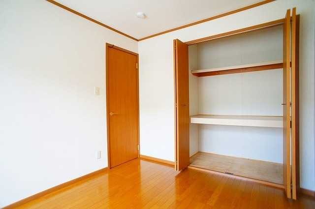 ��ʌ�����s���R�Q���ڂ̃A�p�[�g�̂��̑������E�X�y�[�X