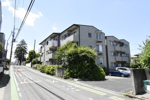 ��ʌ��������܎s��{��x�̓����Q���ڂ̃}���V�����̌����O��