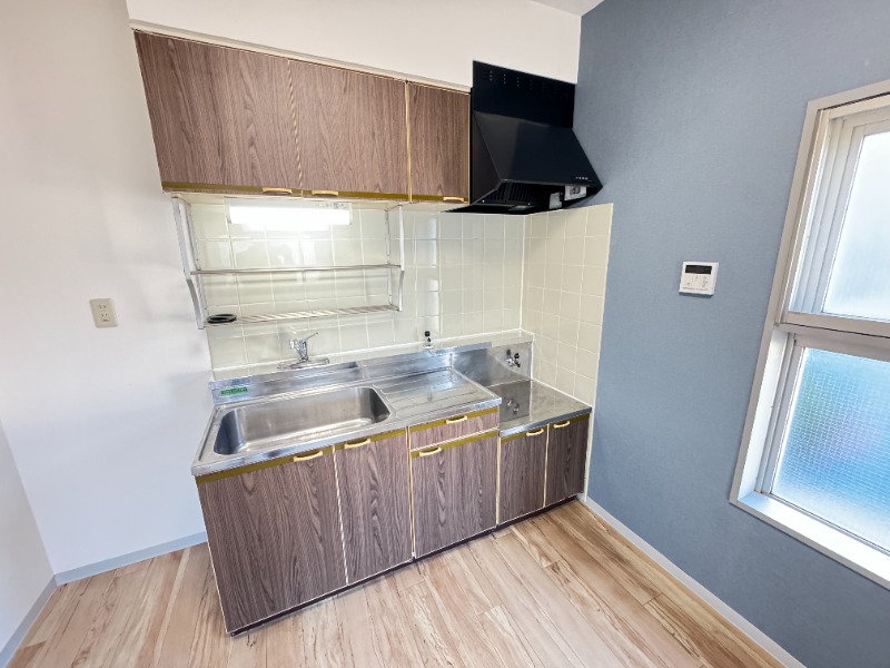 ��ʌ��������܎s��{��x�̓����Q���ڂ̃}���V�����̃L�b�`��