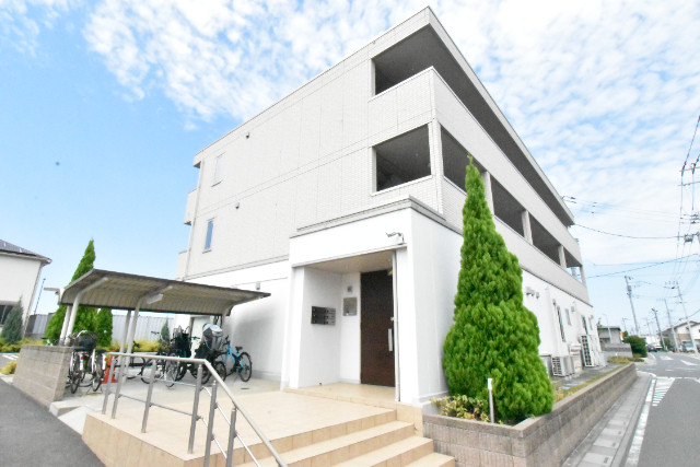 ��ʌ��������܎s��΋�������P����7-15�̃A�p�[�g�̌����O��