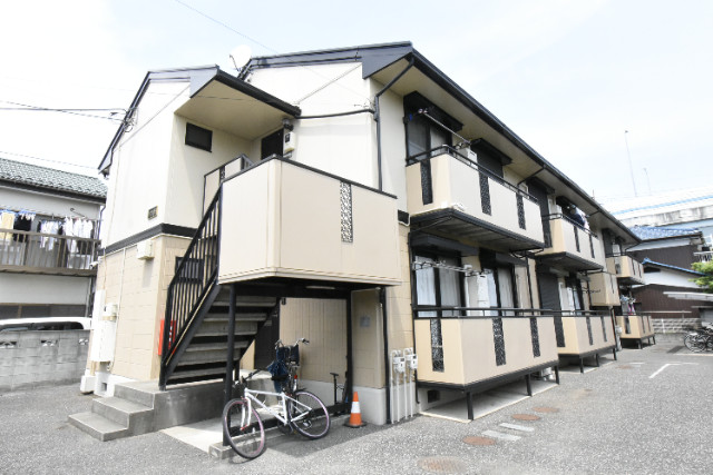 ��ʌ��������܎s��������Q���ڂ̃A�p�[�g�̌����O��