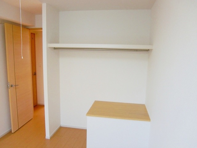 ��ʌ��������܎s��΋搼���R���ڂ̃A�p�[�g�̂��̑������E�X�y�[�X