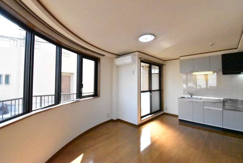 ��ʌ�����s�厚���̃}���V�����̋��ԁE���r���O