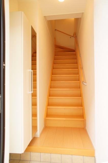 ��ʌ��������܎s��΋搼���R���ڂ̃A�p�[�g�̌���