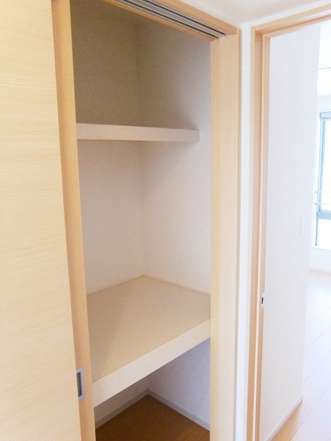 ��ʌ��������܎s��΋搼���R���ڂ̃A�p�[�g�̎��[