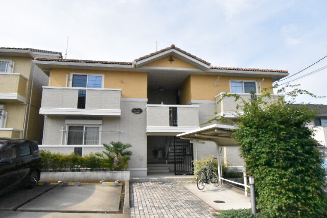 ��ʌ��������܎s�k��y�C���Q���ڂ̃A�p�[�g�̌����O��