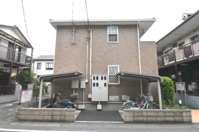 ��ʌ�����s������R����9-5�̃A�p�[�g�̌����O��