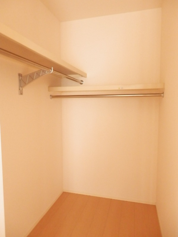 ��ʌ��������܎s�k��y�C���Q���ڂ̃A�p�[�g�̎��[