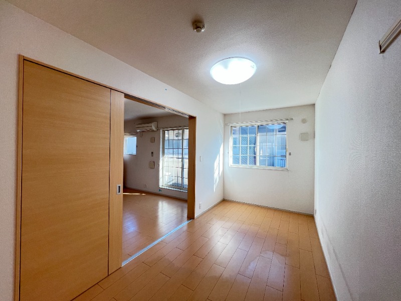 ��ʌ�����s������R���ڂ̃A�p�[�g�̂��̑������E�X�y�[�X