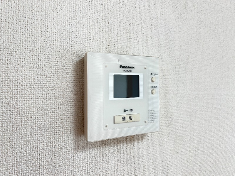 ��ʌ�����s������R���ڂ̃A�p�[�g�̂��̑�