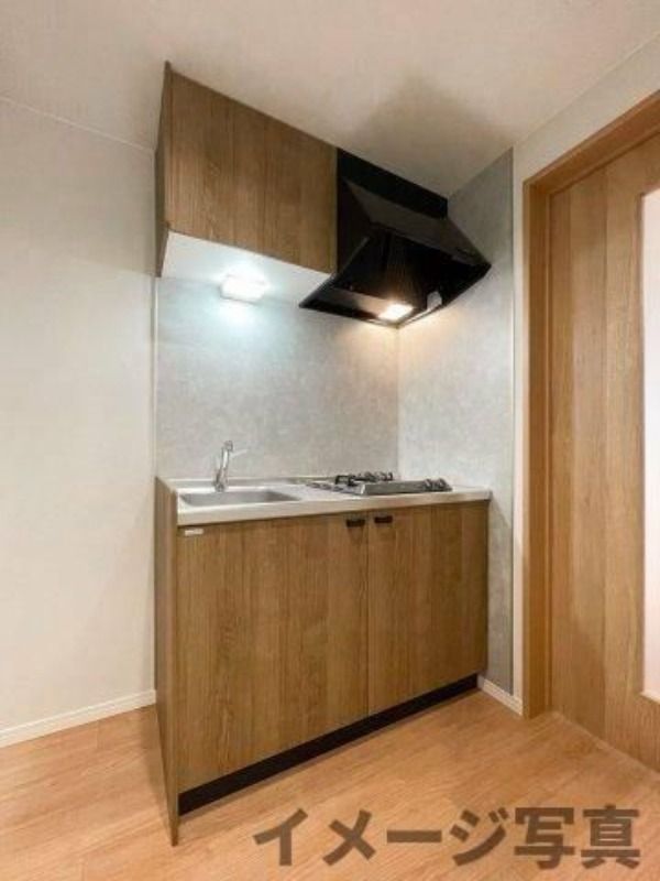 ��ʌ��������܎s����厚�y���̃A�p�[�g�̃L�b�`��